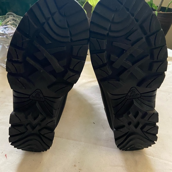 Men’s Size 9 Kamik Waterproof Thinsulate Insulation Winter Boots - Picture 3 of 4